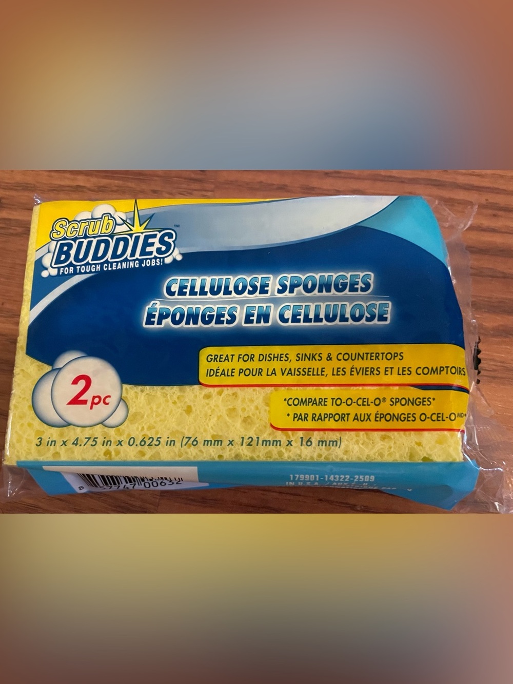 New Two Cleaning Cellulose Kitchen Bath Sponges - Yellow and Blue